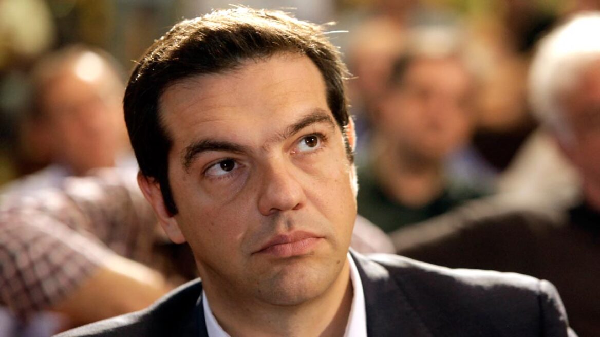 Διχασμός στον ΣΥΡΙΖΑ για τη Χρυσή Αυγή: Διαφωνούν οι νομικοί του με τις «οριζόντιες» διώξεις 